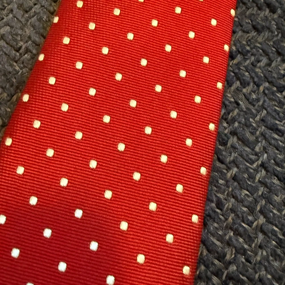 BOYS Brooks Brothers Red Polka Dot Tie - Picture 2 of 3